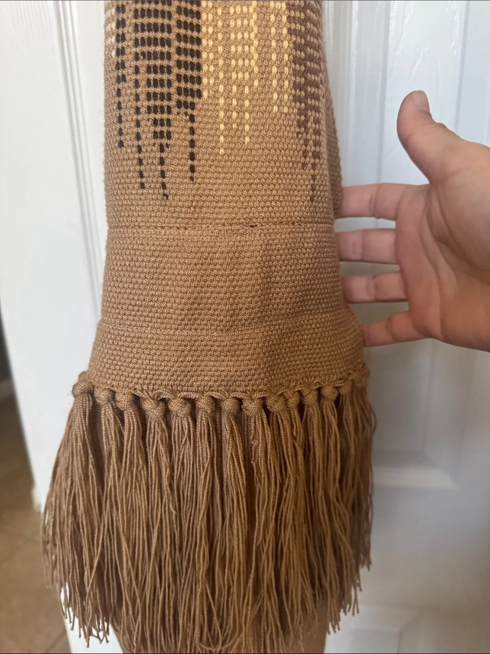 Handmade Wayuu Mochila Crossbody Bucket Bag in Tan